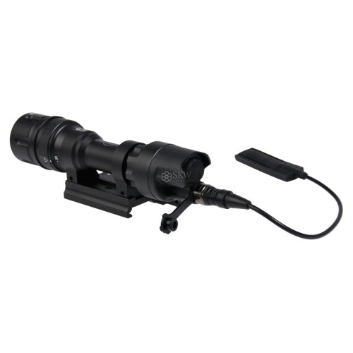 LINTERNA TÁCTICA M952V 380 LUMENS ELEMENT